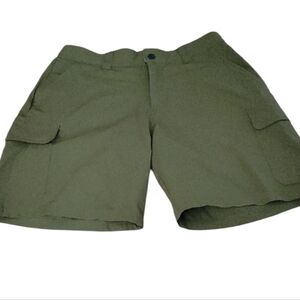 Orvis Green Cargo Shorts Casual Style